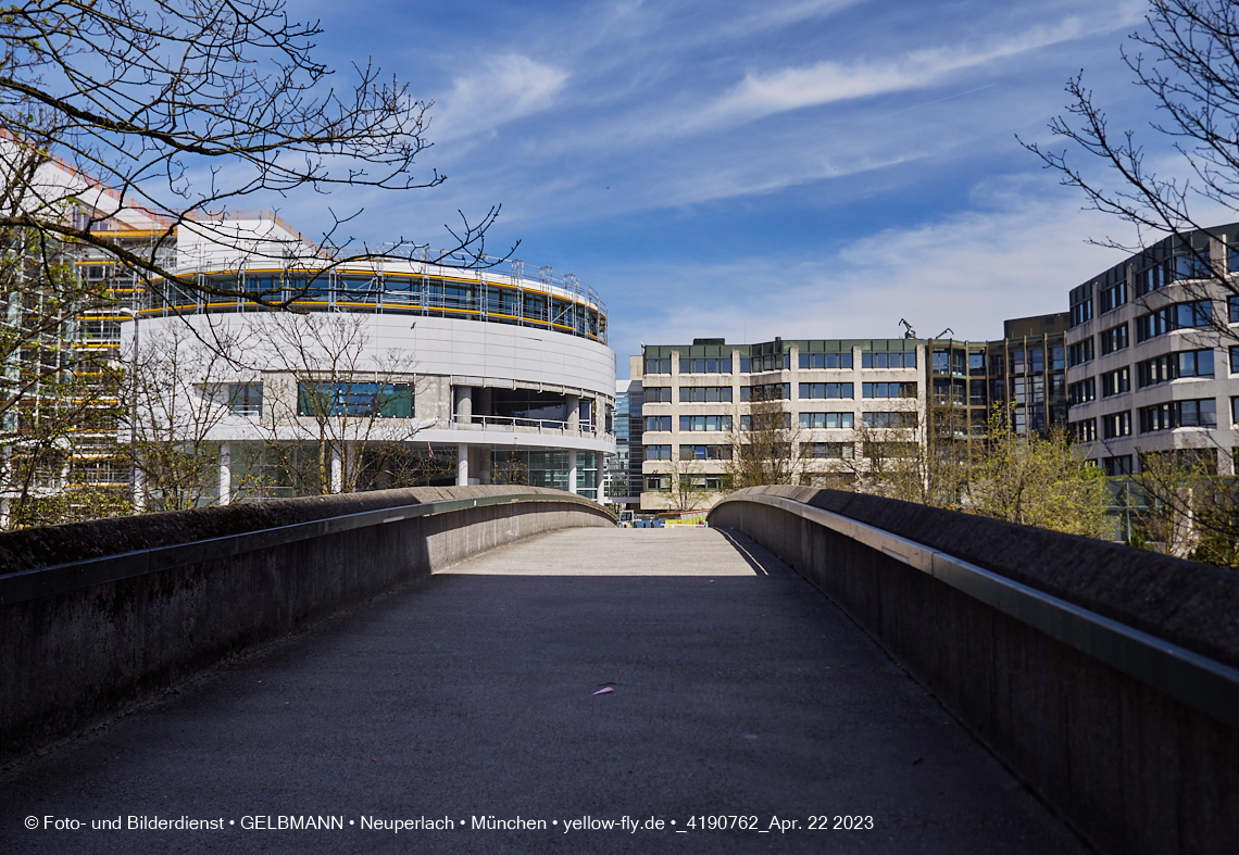 22.04.2023 - Baustelle auf der ehemaligen Allianz-Versicherung in Neuperlach